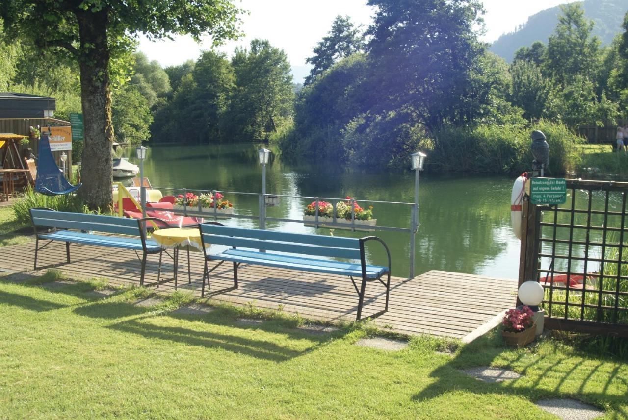 Ferienwohnungen Schiller Landskron エクステリア 写真