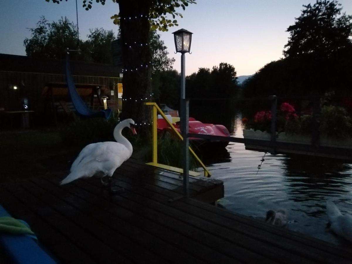 Ferienwohnungen Schiller Landskron エクステリア 写真
