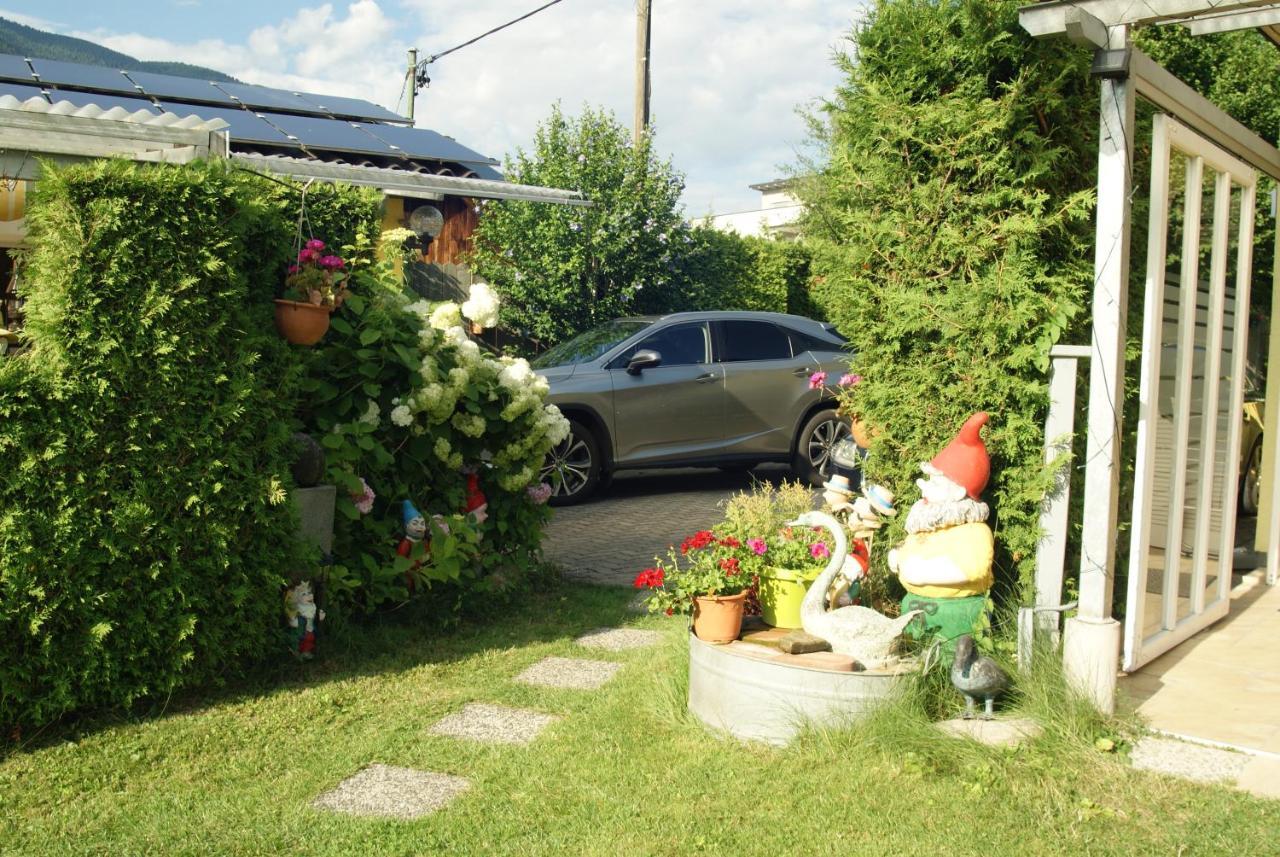 Ferienwohnungen Schiller Landskron エクステリア 写真
